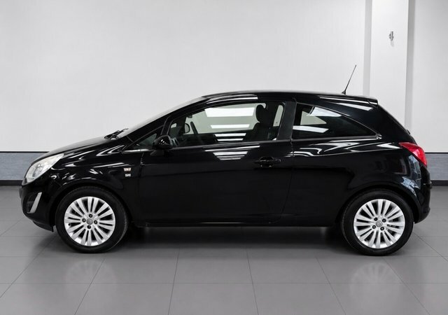 Vauxhall Corsa 1.4 16V Sxi Euro 5 Black #4