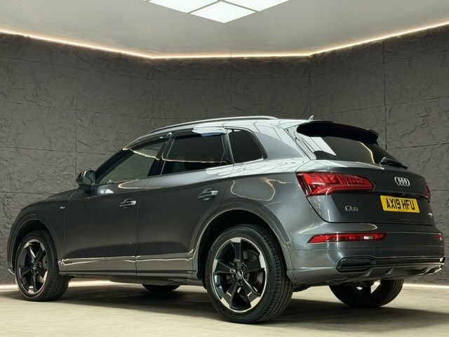 Audi Q5 Suv AX19HFU Grey #6