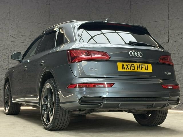 Audi Q5 Suv AX19HFU Grey #5