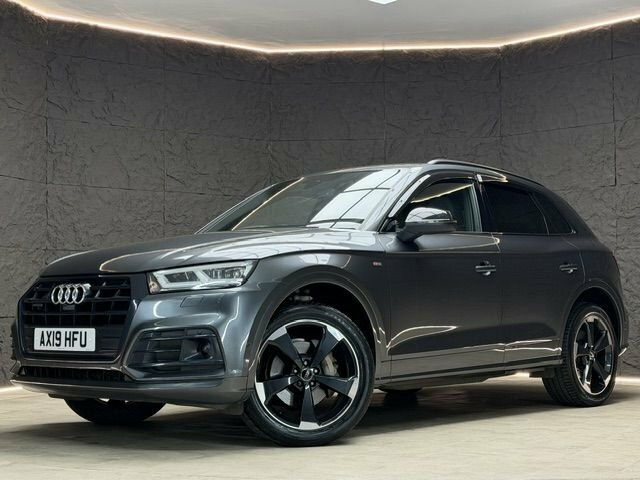 Audi Q5 Suv AX19HFU Grey