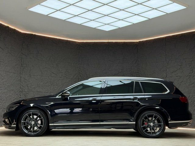 Volkswagen Passat Passat R-line Tsi 4Motion Black #4