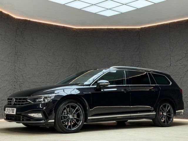 Volkswagen Passat Passat R-line Tsi 4Motion Black #3