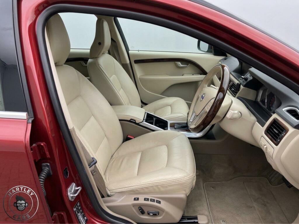 Volvo XC70 Se Lux Red #5
