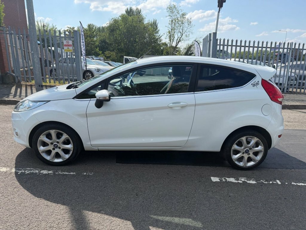 Ford Fiesta 1.4L Zetec White #5