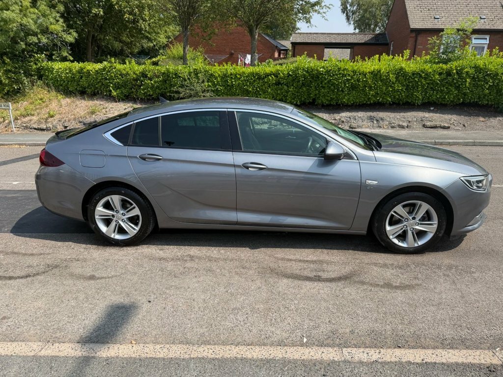 Vauxhall Insignia 1.6L Elite Nav VE19JHJ Grey #2