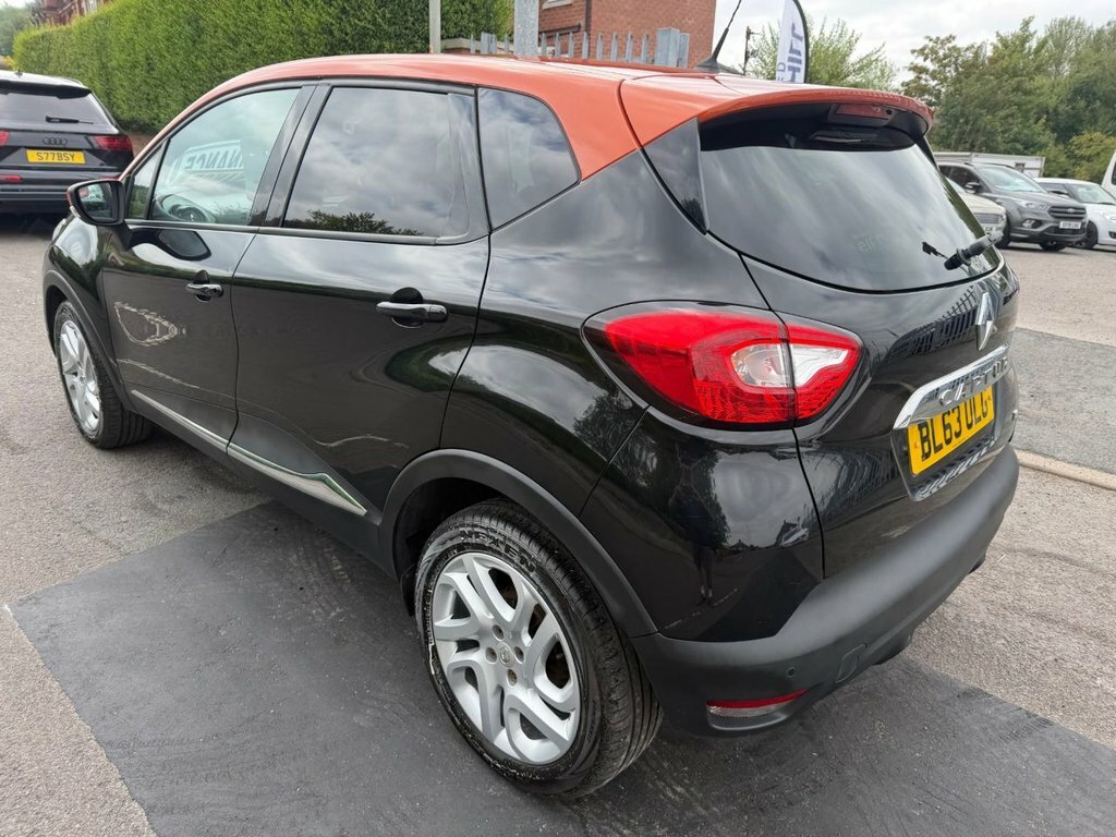 Renault Captur 0.9L Dynamique S Medianav Black #4