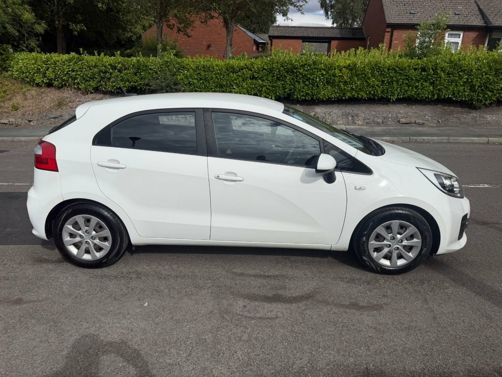 Kia RIO 1.3L 1 White #2