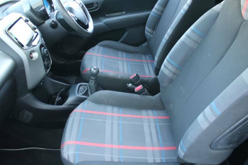 Peugeot 108 Hatchback 1.2 Puretech Roland Garros Top Euro 6 5 White #14