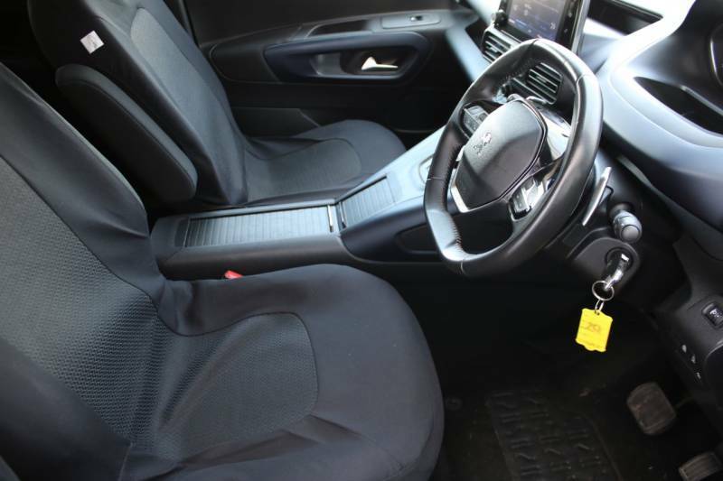 Peugeot Rifter 1.2 Puretech Active Brown #8