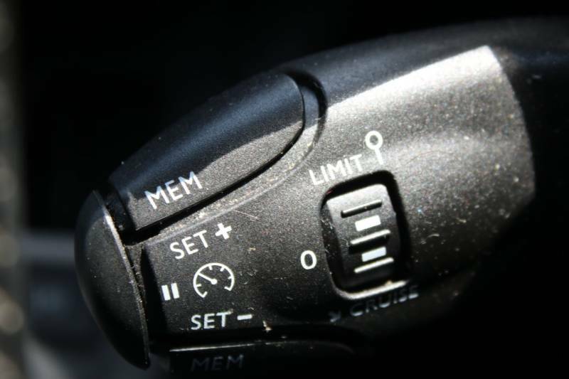 Peugeot Rifter 1.2 Puretech Active Brown #12