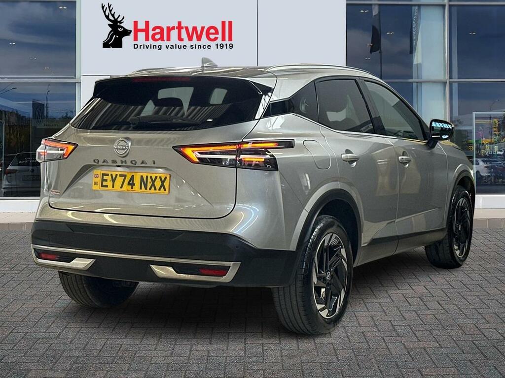 Nissan Qashqai 1.3 Dig-t Mhev N-connecta Suv Hybrid Ma EY74NXX Silver #3