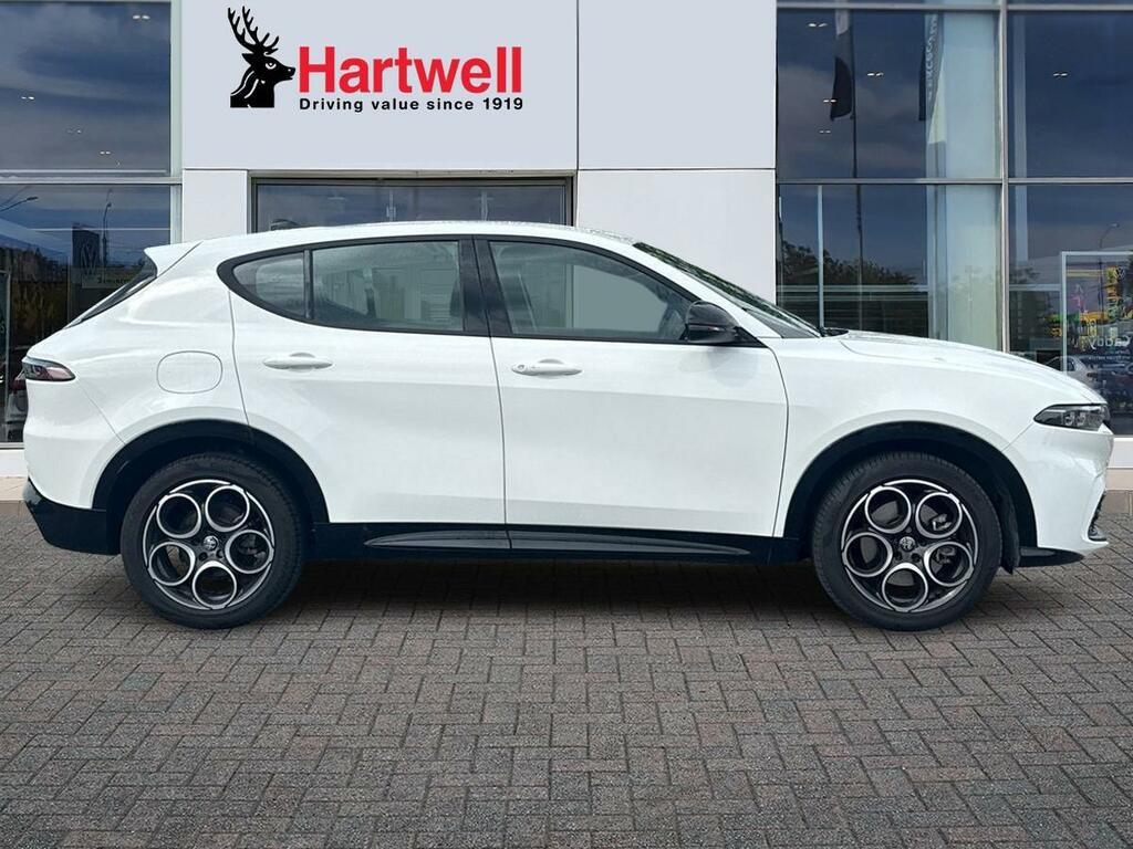 Alfa Romeo Tonale 1.5 Mhev Sprint VX24KHU White #2