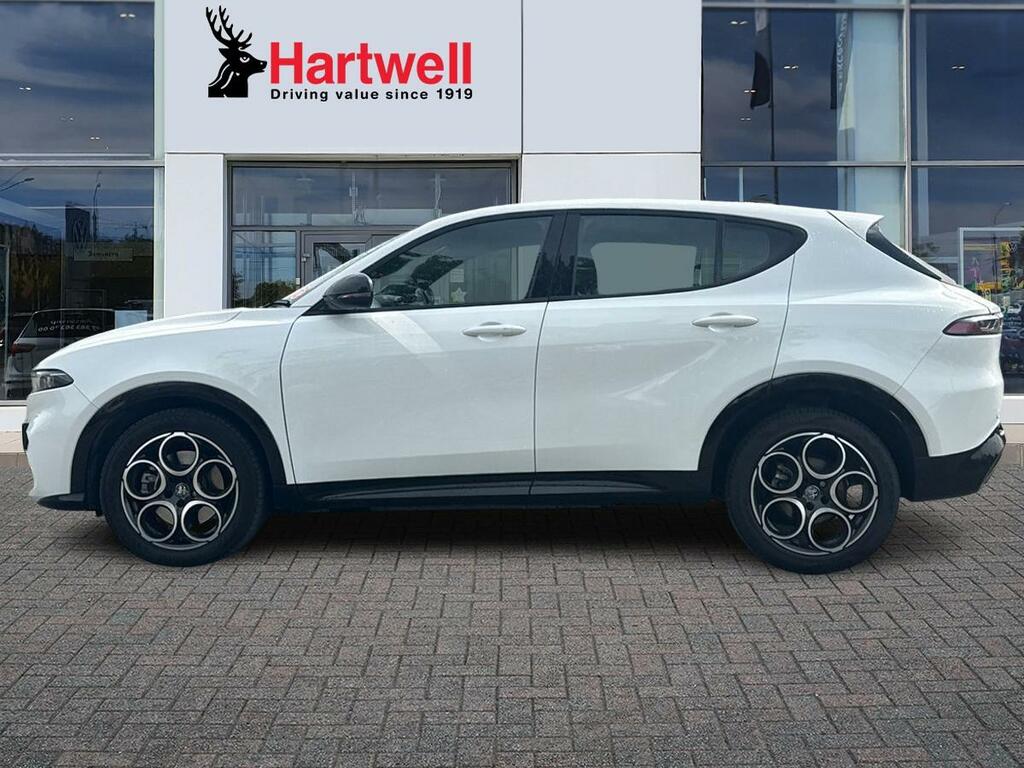 Alfa Romeo Tonale 1.5 Mhev Sprint VX24KHU White #6