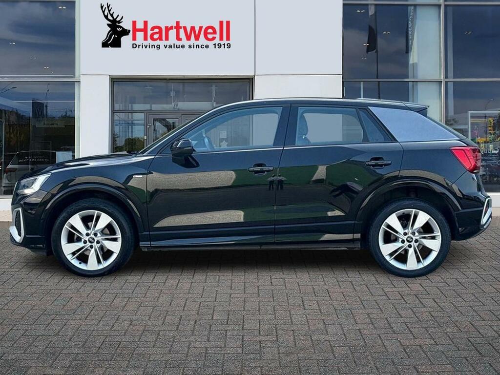 Audi Q2 35 Tfsi S Line S Tronic GV72TTZ Black #6