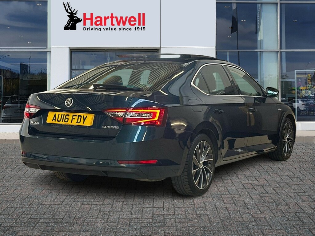 Skoda Superb 2.0 Tsi Laurin Klement Hatchback Dsg Blue #3