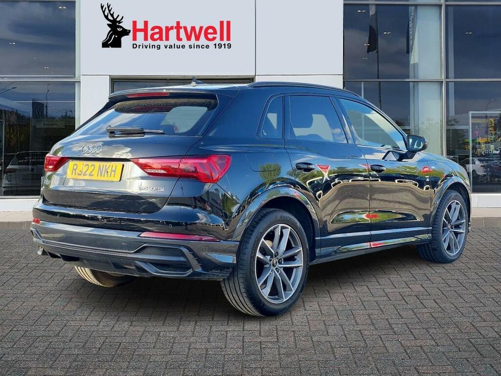 Audi Q3 1.5 Tfsi Cod 35 Black Edition Suv S Tro Black #3