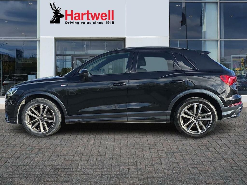Audi Q3 1.5 Tfsi Cod 35 Black Edition Suv S Tro Black #6