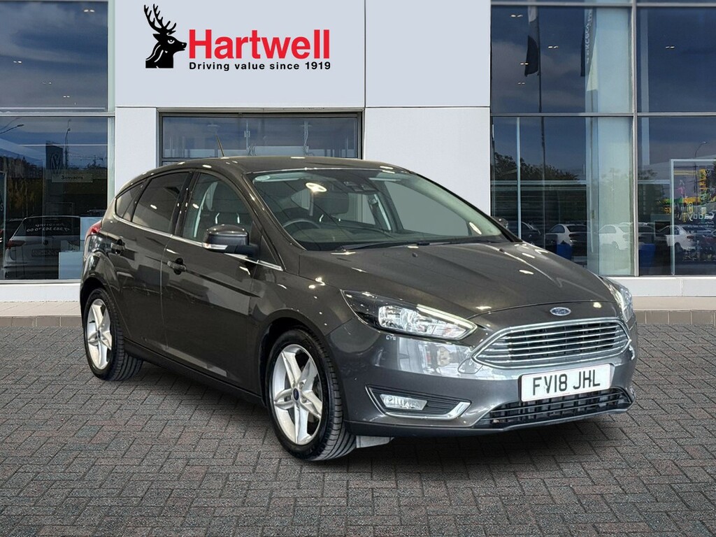 Ford Focus 1.0T Ecoboost Titanium Hatchback 