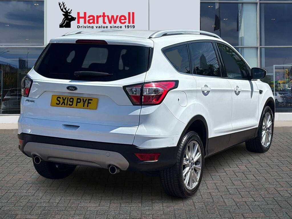 Ford Kuga 2.0 Tdci Ecoblue Titanium Edition Suv P White #3