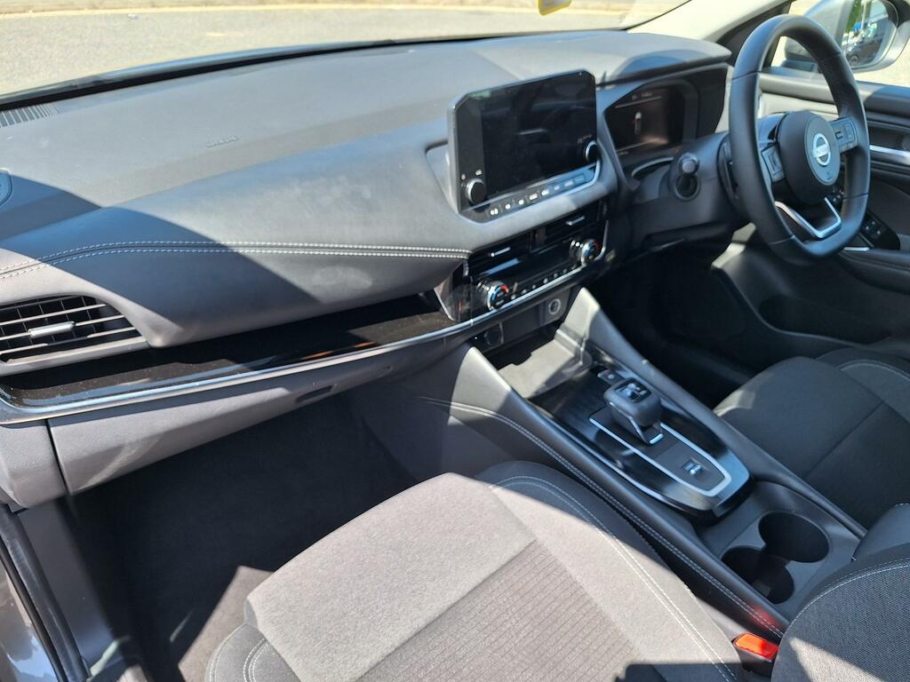 Nissan Qashqai 1.3 Dig-t Mhev N-connecta Suv Hybrid Xt DT21MYB Silver #2