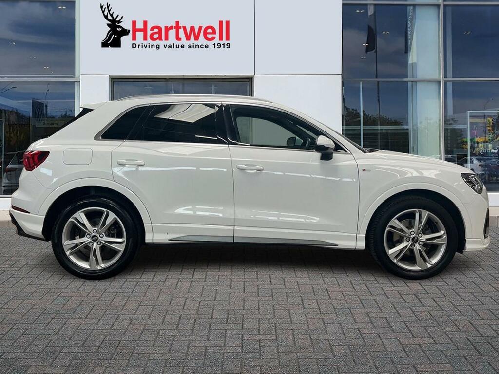 Audi Q3 1.5 Tfsi Cod 35 S Line Suv S Tronic Eur White #2