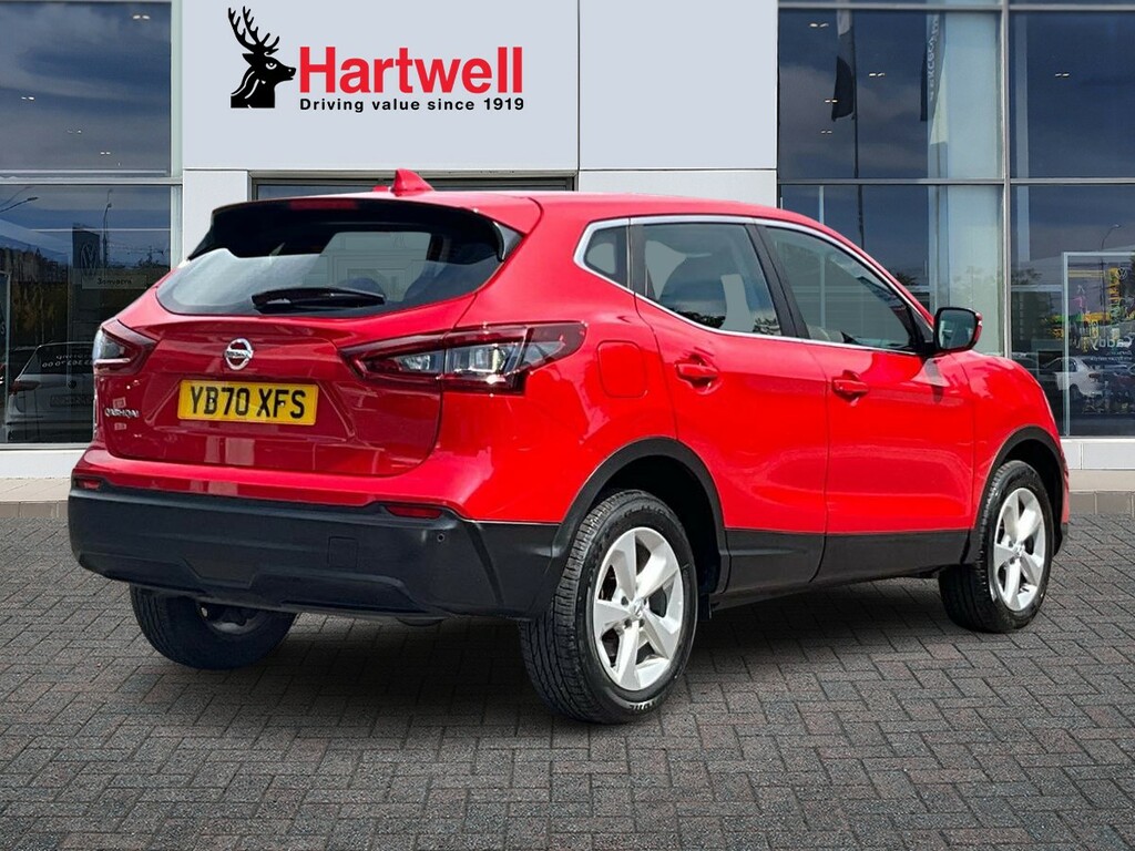 Nissan Qashqai 1.3 Dig-t Acenta Premium Suv Eur YB70XFS Red #3