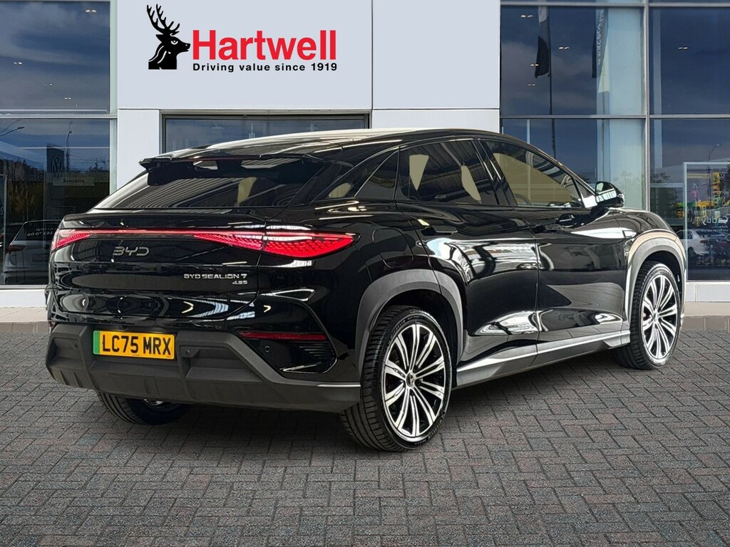 Byd Sealion 7 82.5Kwh Design Suv Awd 530 Ps Black #3