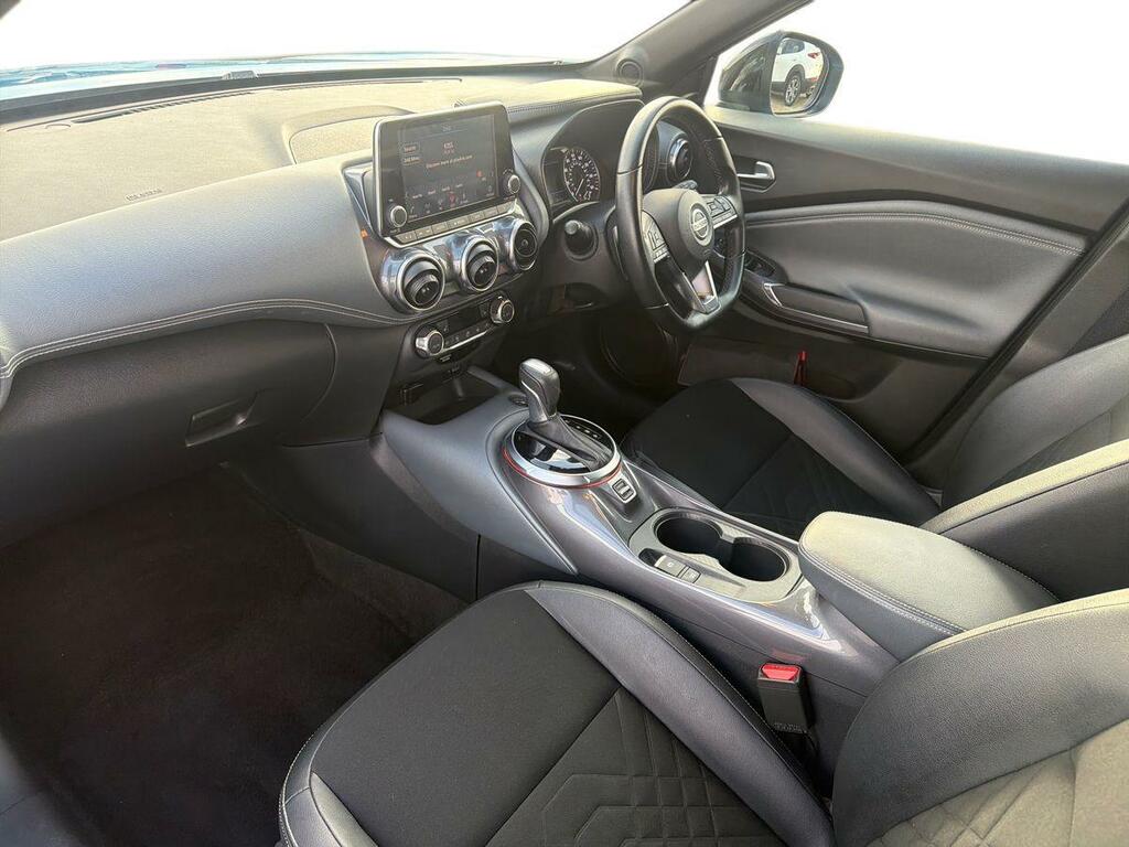 Nissan Juke Tekna Blue #15