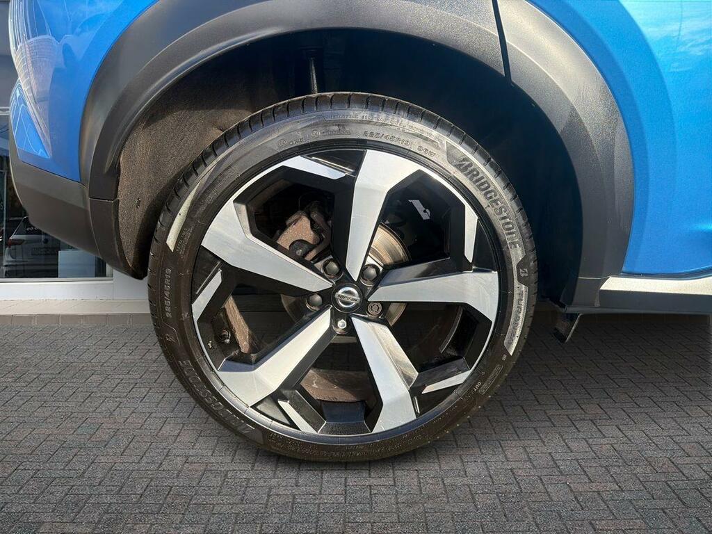 Nissan Juke Tekna Blue #9