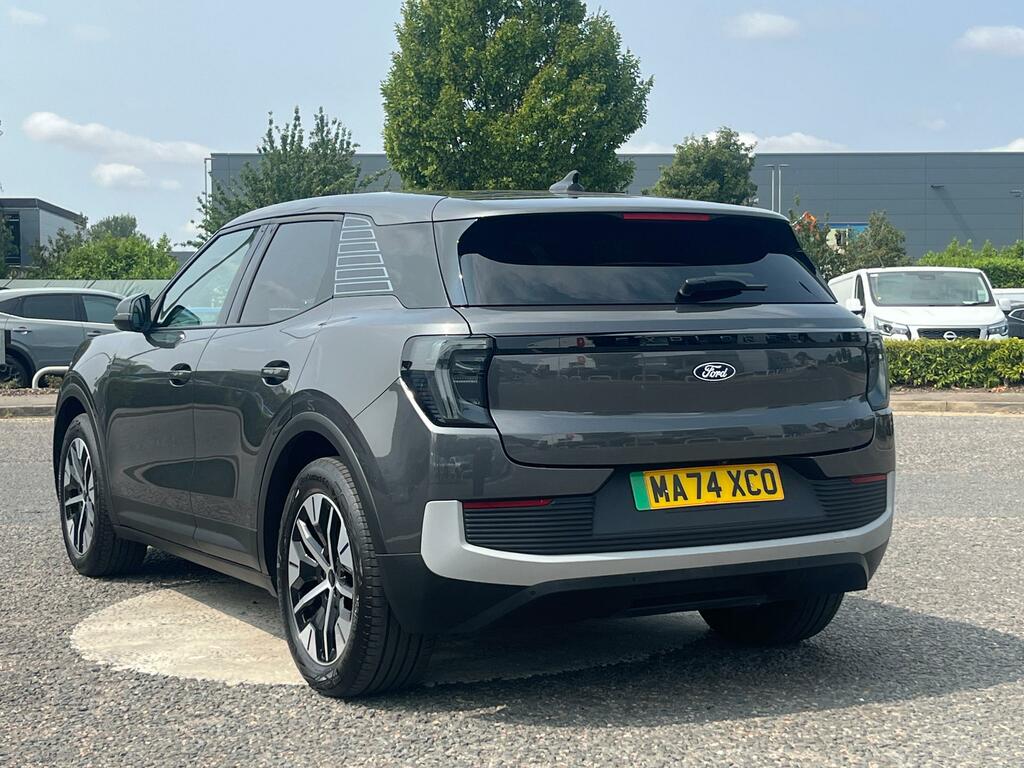 Ford Explorer Extended Range 77Kwh Select Suv #2