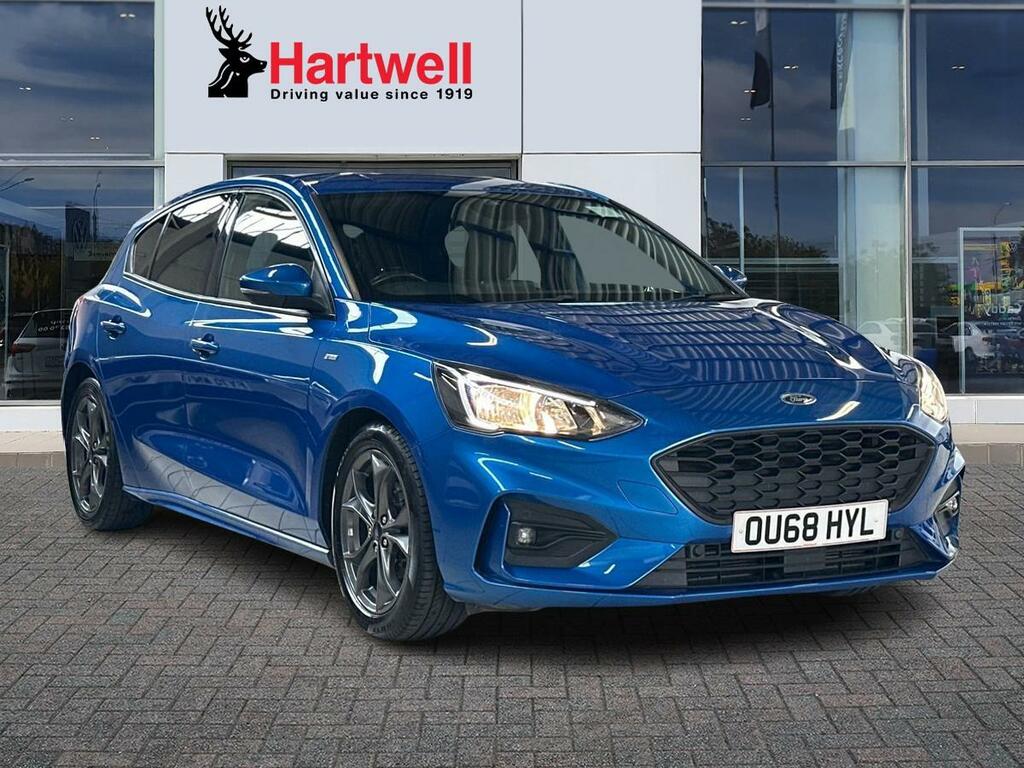 Ford Focus 1.5 St-line X Tdci 119 Bhp White #1