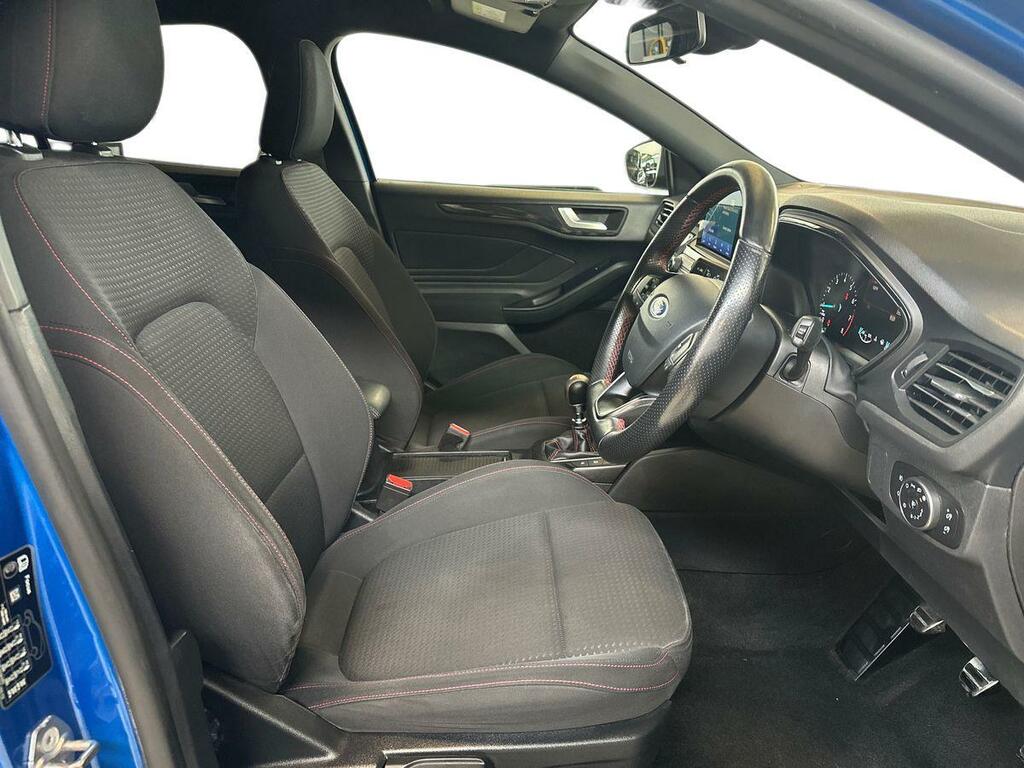 Ford Focus 1.5 St-line X Tdci 119 Bhp White #16