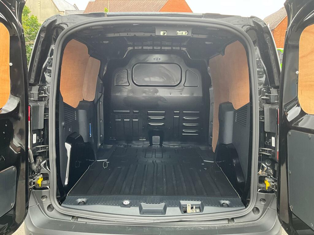 Ford Transit Courier 1.0 Ecoboost Limited Panel Van S Silver #10