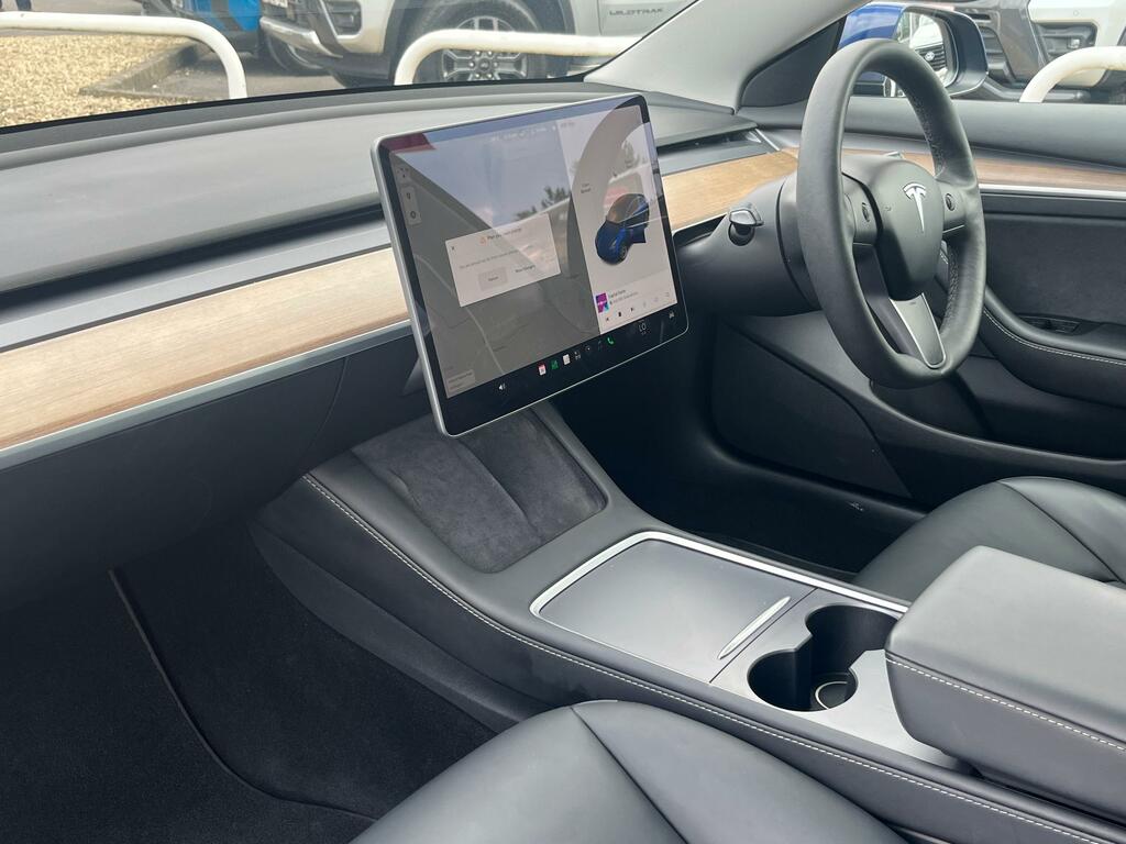 Tesla Model 3 Dual Motor Long Range Saloon 4 White #14
