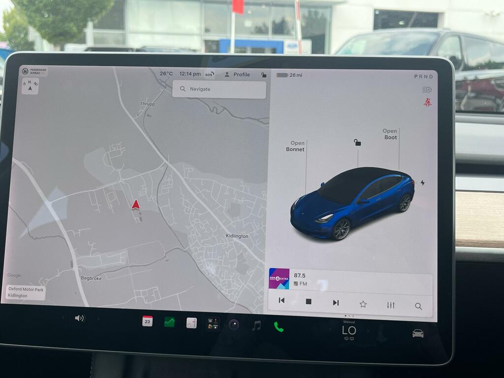 Tesla Model 3 Dual Motor Long Range Saloon 4 White #20