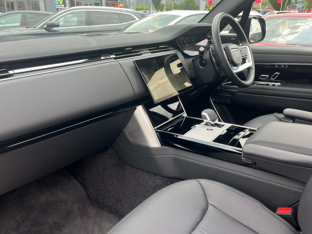 Land Rover Range Rover 3.0 D300 Se Black #29