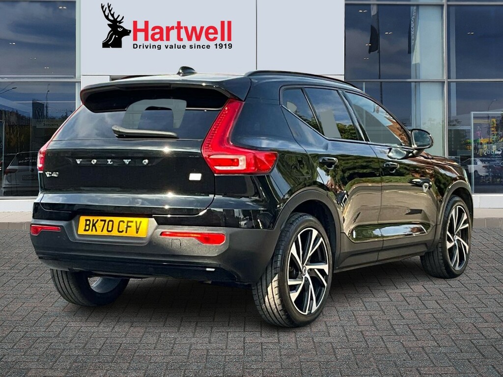 Volvo XC40 1.5H T5 Twin Engine Recharge 10.7Kwh R-design Pro Black #3