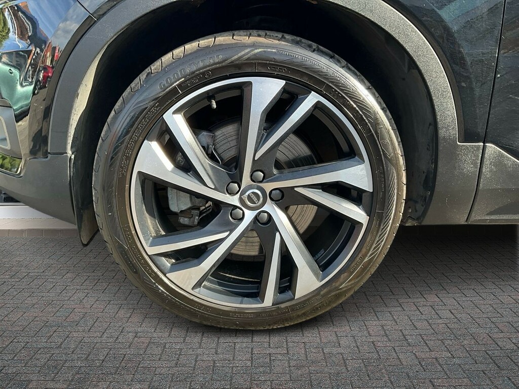 Volvo XC40 2L Inscription Pro Silver #9