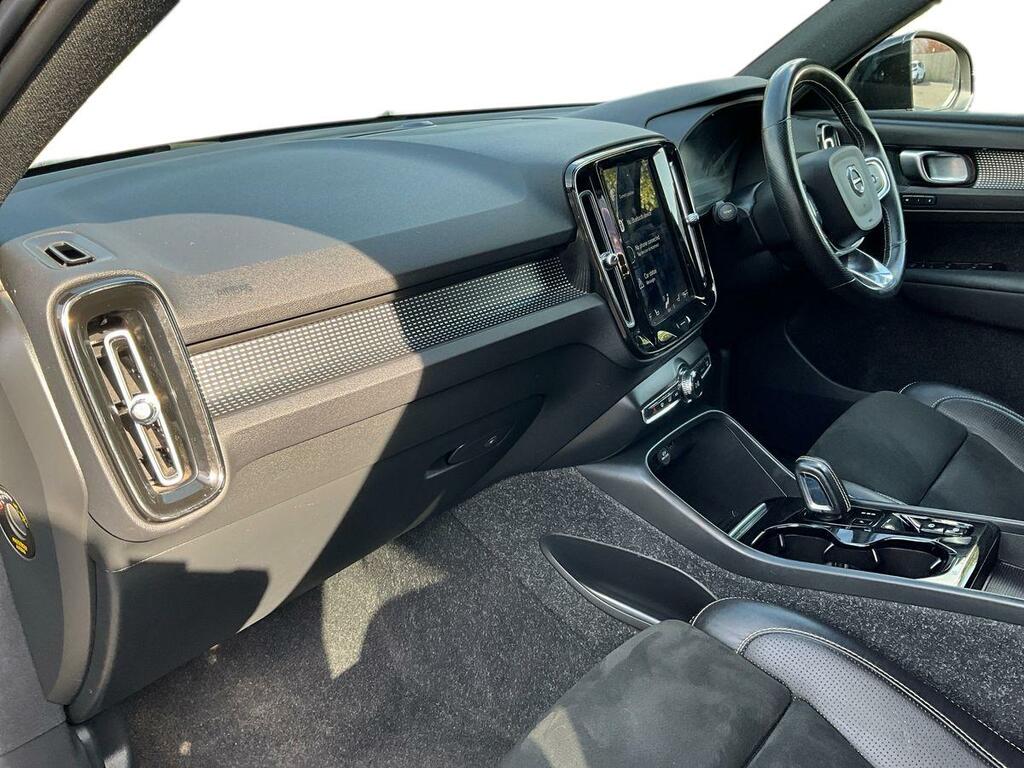 Volvo XC40 2L Inscription Pro Silver #15