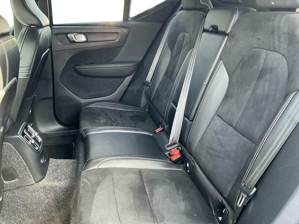 Volvo XC40 2L Inscription Pro Silver #17