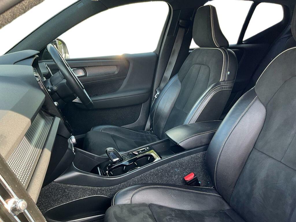 Volvo XC40 2L Inscription Pro Silver #16