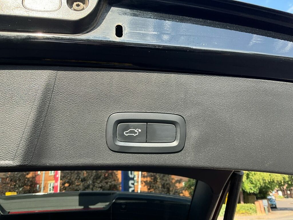 Volvo XC40 2L Inscription Pro Silver #21