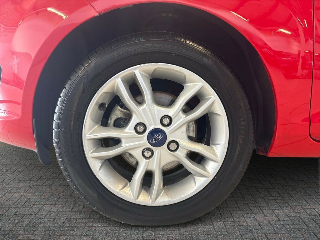 Ford Fiesta 1.25 Zetec Euro 5 Red #9
