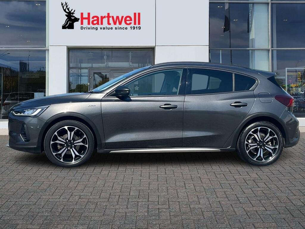 Ford Focus 1.0T Ecoboost Active X Hatchback #6