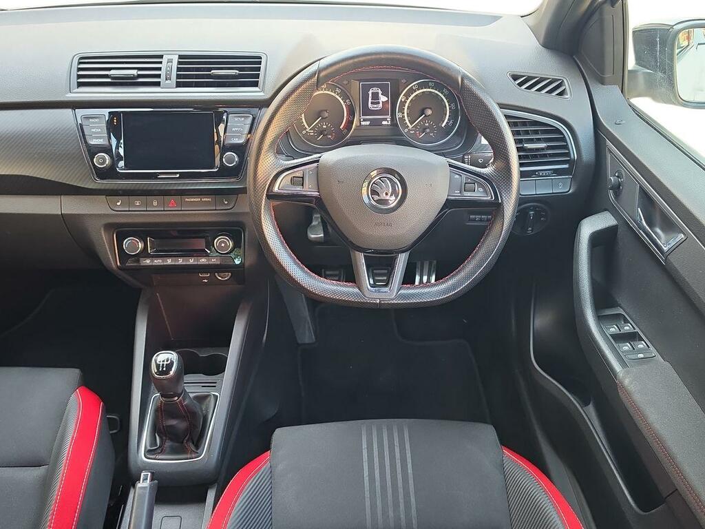 Skoda Fabia 1.0 Tsi Colour Edition Red #12