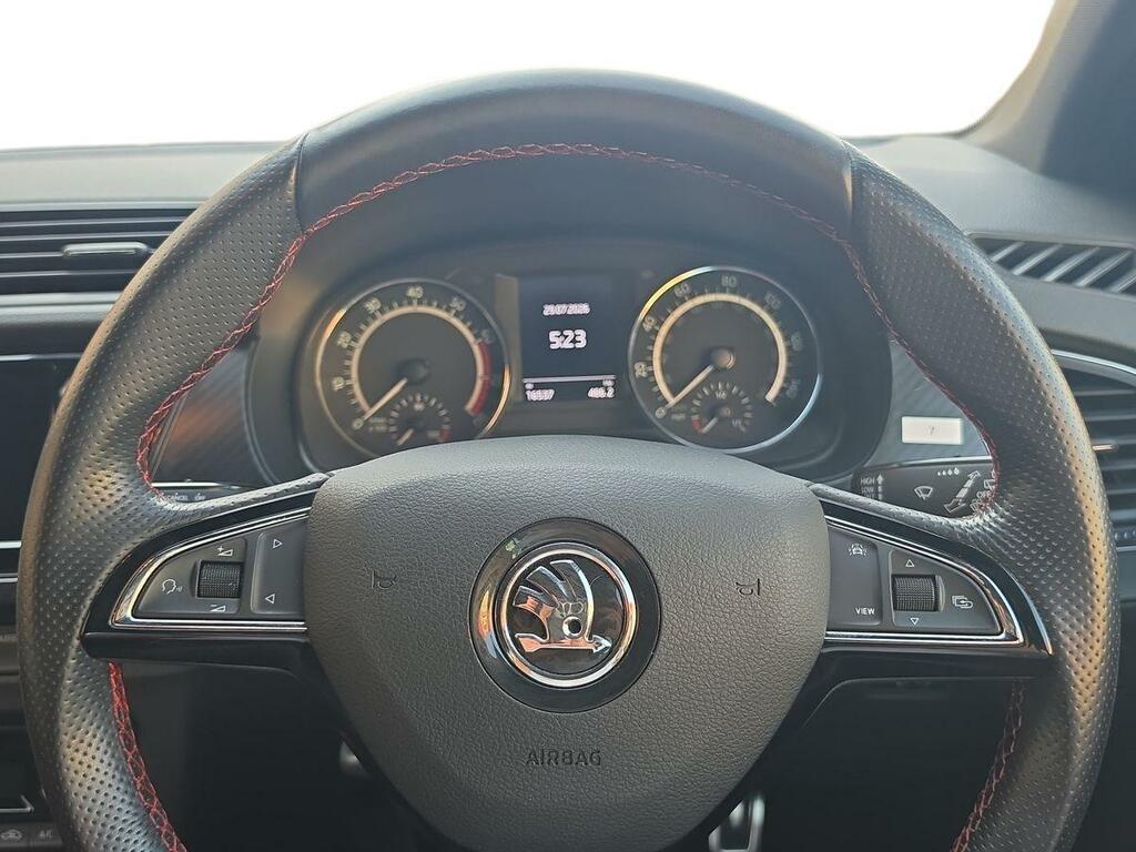 Skoda Fabia 1.0 Tsi Colour Edition Red #13