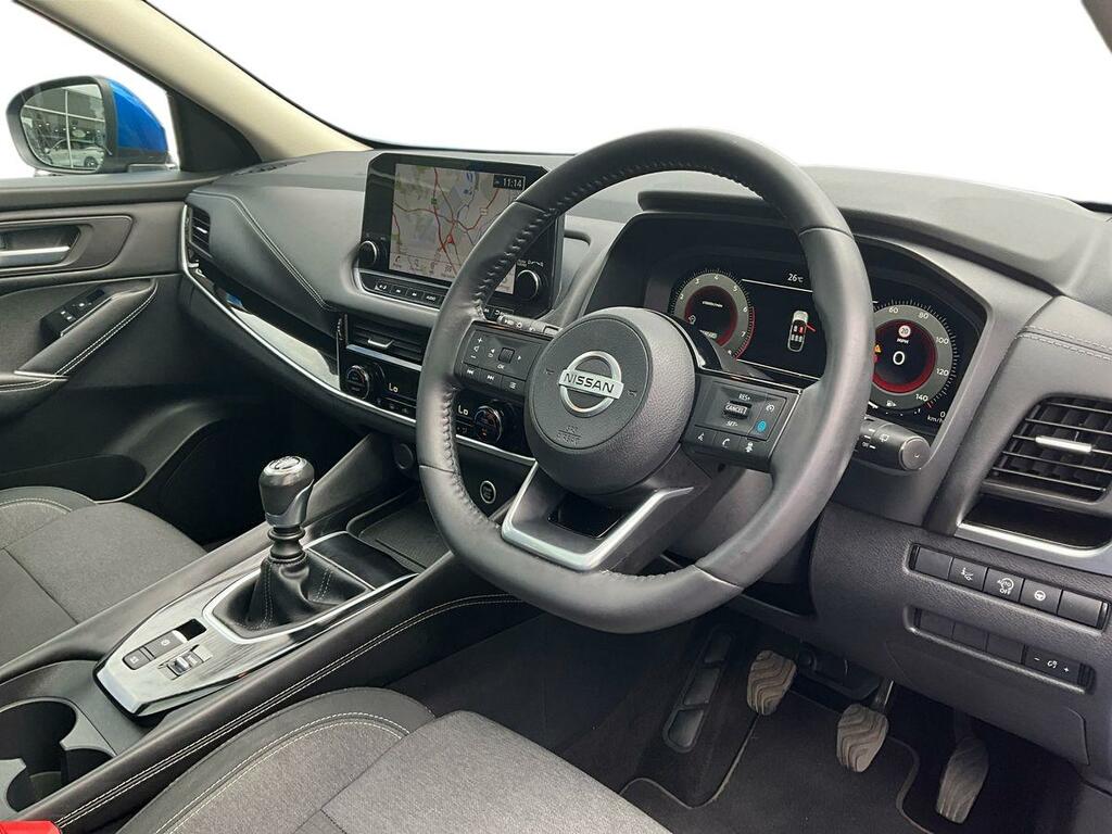 Nissan Qashqai Hatchback White #10