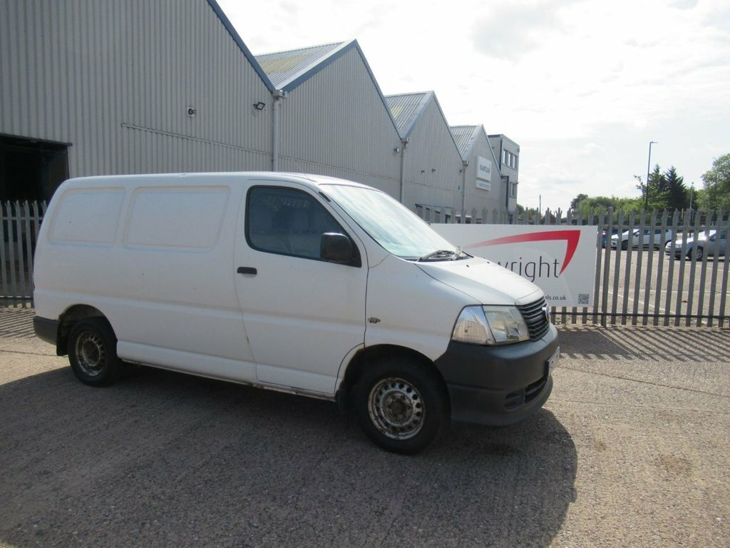 Toyota HiAce 2.5L Null Red #2