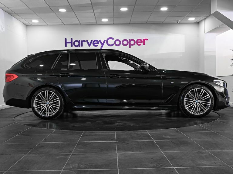BMW 5 Series 520D Mht M Sport Touring HV70WPP Black #4