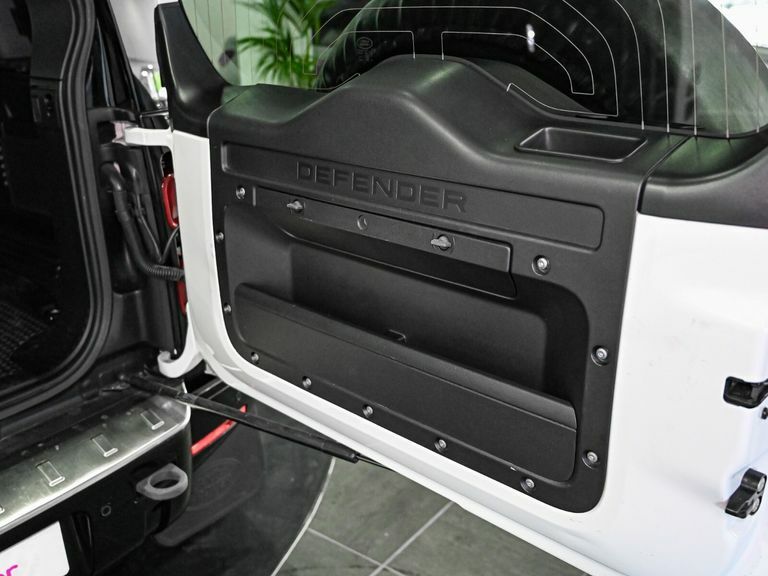 Land Rover Defender 110 Defender X-dynamic Hse D Mhev Black #31